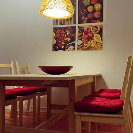 Charming 2-Bed-Apartment In The Old Town Of Cochem Eksteriør billede