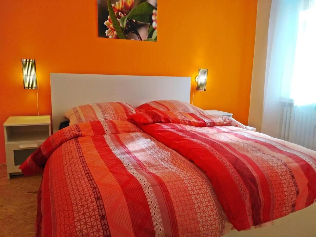 Charming 2-bed-apartment In The Old Town Of *
