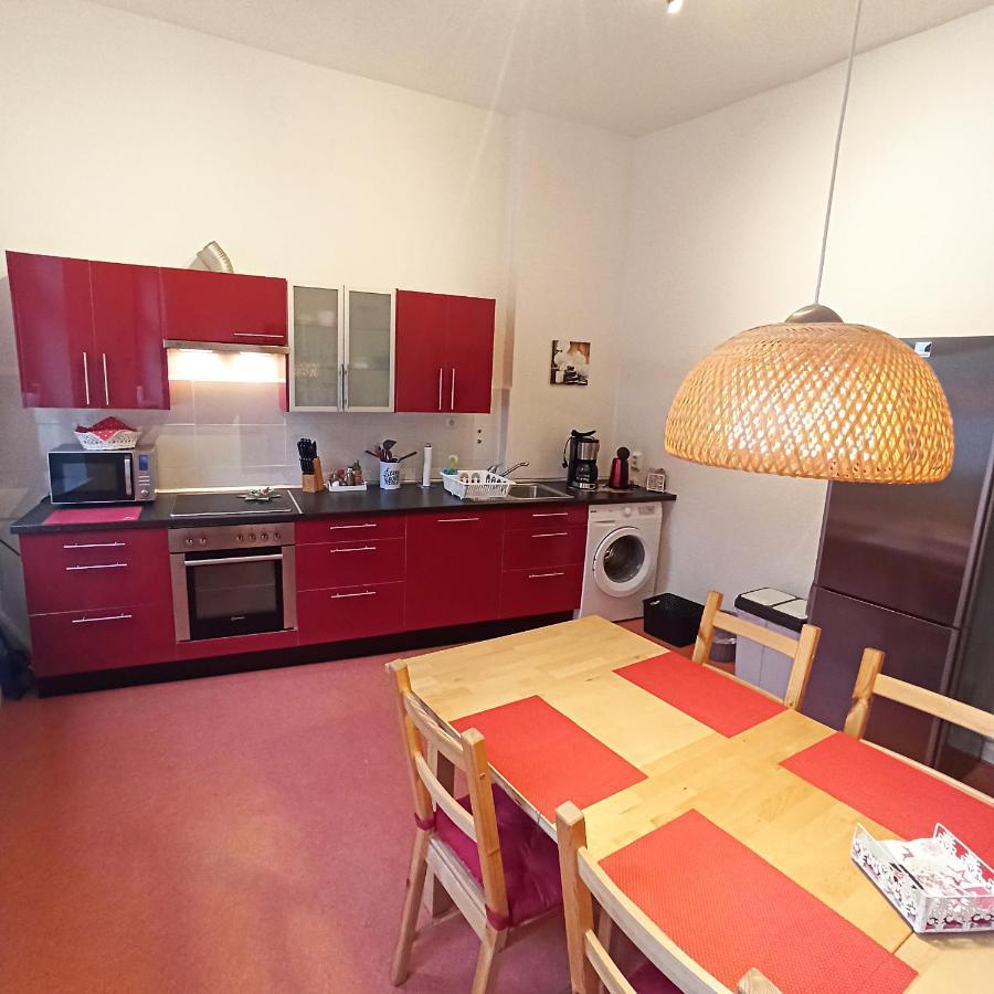 Charming 2-bed-apartment In The Old Town Of Apartment